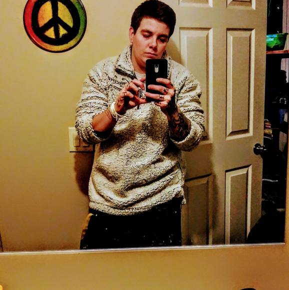 Meet your Posher, Eric - Picture 1 of 1